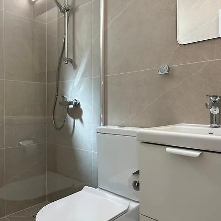 Olivia Mackenzie 2 Bedroom Flat With Pool Apartment Larnaca